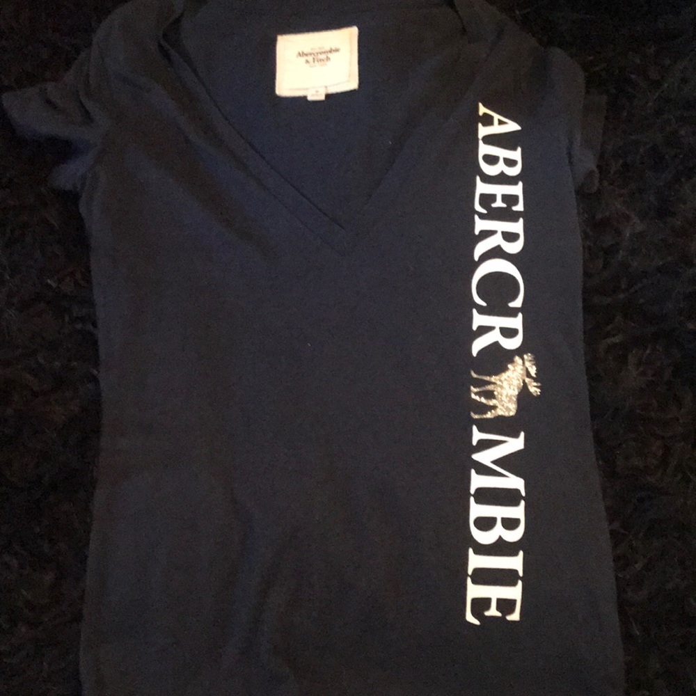 v neck t shirt